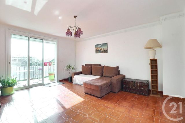 Afficher la photo en grand Appartement T3 à vendre - 3 pièces - 67.18 m2 - FREJUS - 83 - PROVENCE-ALPES-COTE-D-AZUR - Century 21 Sud Habitat