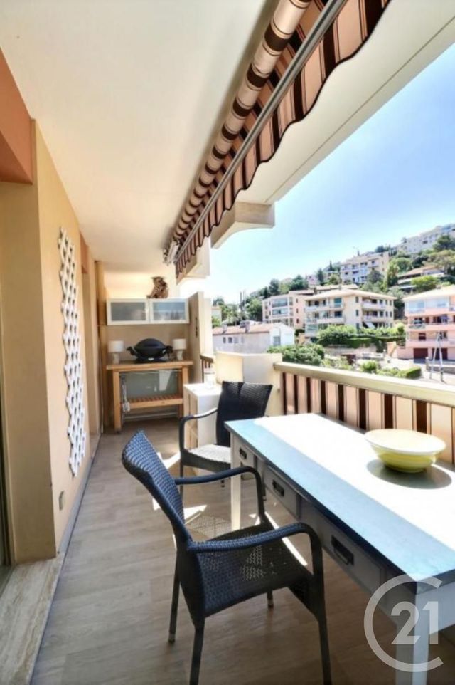 Afficher la photo en grand Appartement T3 à vendre - 3 pièces - 66.86 m2 - ST RAPHAEL - 83 - PROVENCE-ALPES-COTE-D-AZUR - Century 21 Sud Habitat