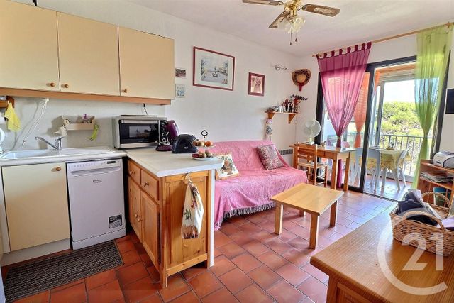 Afficher la photo en grand Appartement T2 à vendre - 2 pièces - 29.32 m2 - FREJUS - 83 - PROVENCE-ALPES-COTE-D-AZUR - Century 21 Sud Habitat
