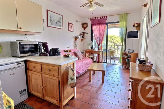 Afficher la photo en grand Appartement T2 à vendre - 2 pièces - 29.32 m2 - FREJUS - 83 - PROVENCE-ALPES-COTE-D-AZUR - Century 21 Sud Habitat