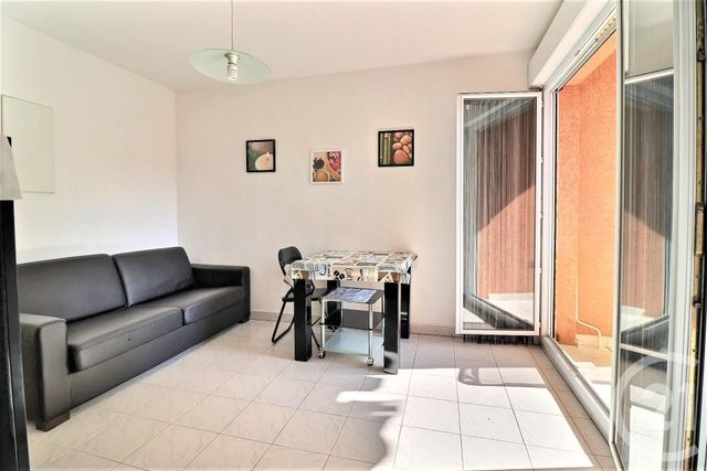 Afficher la photo en grand Appartement T2 à vendre - 2 pièces - 31.0 m2 - FREJUS - 83 - PROVENCE-ALPES-COTE-D-AZUR - Century 21 Sud Habitat