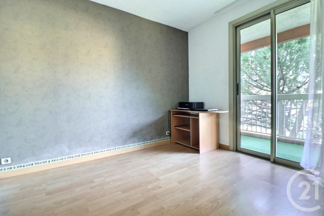 Afficher la photo en grand Appartement T3 à vendre - 3 pièces - 57.0 m2 - FREJUS - 83 - PROVENCE-ALPES-COTE-D-AZUR - Century 21 Sud Habitat