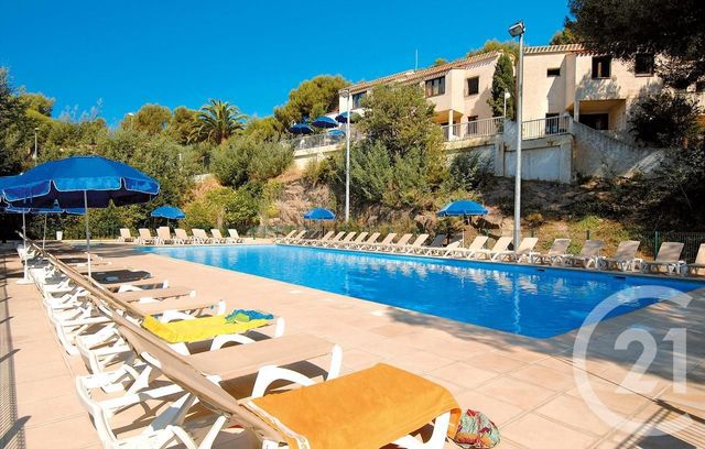 Afficher la photo en grand Appartement F1 à vendre - 1 pièce - 18.97 m2 - ST RAPHAEL - 83 - PROVENCE-ALPES-COTE-D-AZUR - Century 21 Sud Habitat