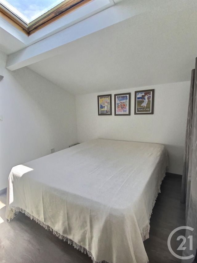Afficher la photo en grand Appartement T2 à vendre - 2 pièces - 33.66 m2 - ST RAPHAEL - 83 - PROVENCE-ALPES-COTE-D-AZUR - Century 21 Sud Habitat