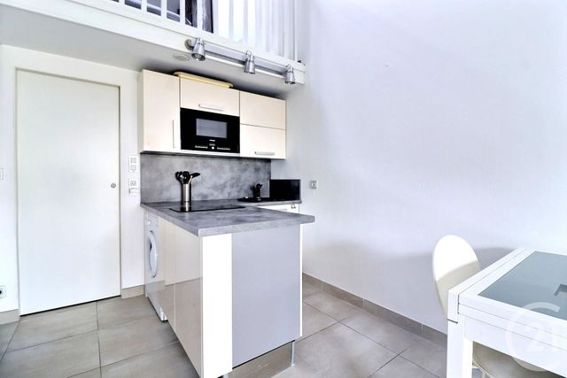 Afficher la photo en grand Appartement T2 à vendre - 2 pièces - 33.66 m2 - ST RAPHAEL - 83 - PROVENCE-ALPES-COTE-D-AZUR - Century 21 Sud Habitat