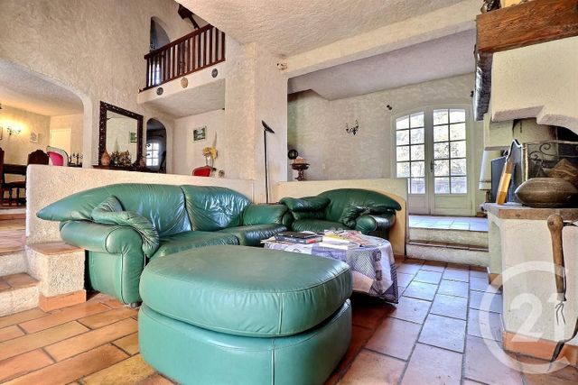 Afficher la photo en grand maison à vendre - 7 pièces - 203.0 m2 - PUGET SUR ARGENS - 83 - PROVENCE-ALPES-COTE-D-AZUR - Century 21 Sud Habitat