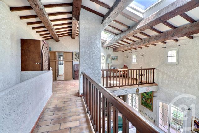 Afficher la photo en grand maison à vendre - 7 pièces - 203.0 m2 - PUGET SUR ARGENS - 83 - PROVENCE-ALPES-COTE-D-AZUR - Century 21 Sud Habitat