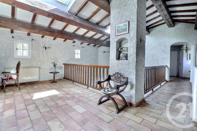Afficher la photo en grand maison à vendre - 7 pièces - 203.0 m2 - PUGET SUR ARGENS - 83 - PROVENCE-ALPES-COTE-D-AZUR - Century 21 Sud Habitat
