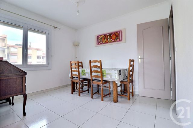 Afficher la photo en grand Appartement F3 à vendre - 3 pièces - 54.66 m2 - FREJUS - 83 - PROVENCE-ALPES-COTE-D-AZUR - Century 21 Sud Habitat