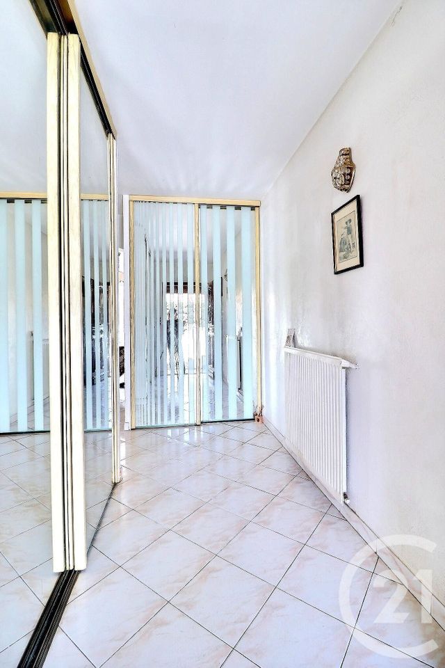 Afficher la photo en grand maison à vendre - 4 pièces - 110.0 m2 - FREJUS - 83 - PROVENCE-ALPES-COTE-D-AZUR - Century 21 Sud Habitat