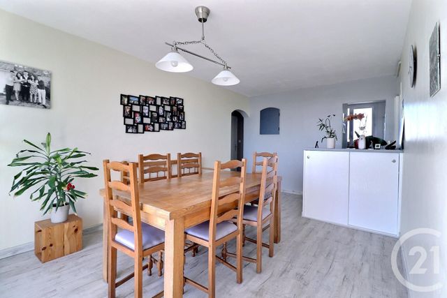 Afficher la photo en grand appartement à vendre - 5 pièces - 86.47 m2 - FREJUS - 83 - PROVENCE-ALPES-COTE-D-AZUR - Century 21 Sud Habitat