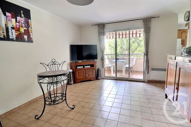 Afficher la photo en grand Appartement T3 à vendre - 4 pièces - 73.1 m2 - FREJUS - 83 - PROVENCE-ALPES-COTE-D-AZUR - Century 21 Sud Habitat