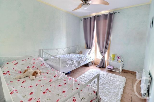 Afficher la photo en grand Appartement T3 à vendre - 4 pièces - 73.1 m2 - FREJUS - 83 - PROVENCE-ALPES-COTE-D-AZUR - Century 21 Sud Habitat