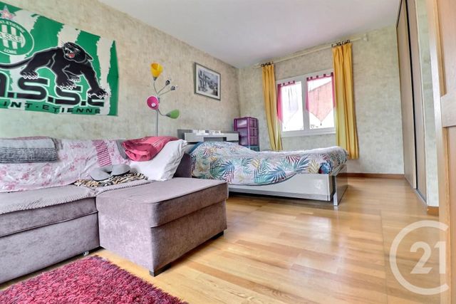 Afficher la photo en grand maison à vendre - 4 pièces - 75.0 m2 - ROQUEBRUNE SUR ARGENS - 83 - PROVENCE-ALPES-COTE-D-AZUR - Century 21 Sud Habitat