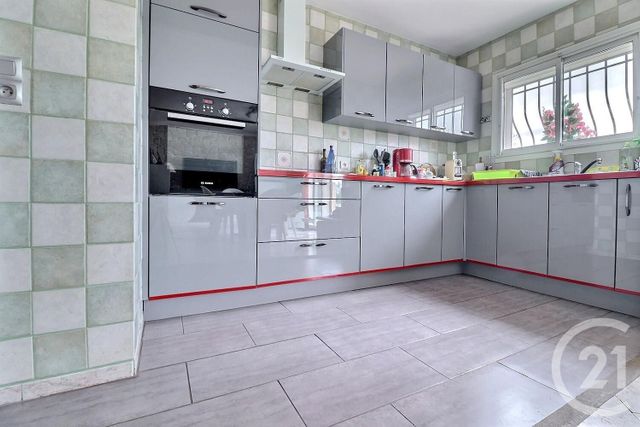 Afficher la photo en grand maison à vendre - 4 pièces - 75.0 m2 - ROQUEBRUNE SUR ARGENS - 83 - PROVENCE-ALPES-COTE-D-AZUR - Century 21 Sud Habitat
