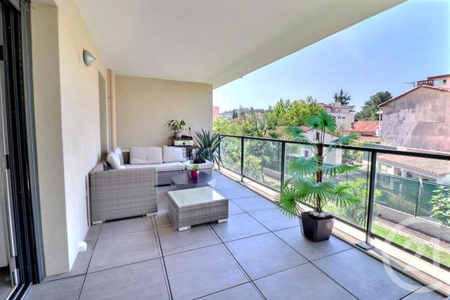 Appartement T3 à vendre - 3 pièces - 74.04 m2 - ST RAPHAEL - 83 - PROVENCE-ALPES-COTE-D-AZUR - Century 21 Sud Habitat Appartement T3 à vendre - 3 pièces - 74.04 m2 - ST RAPHAEL - 83 - PROVENCE-ALPES-COTE-D-AZUR - Century 21 Sud Habitat