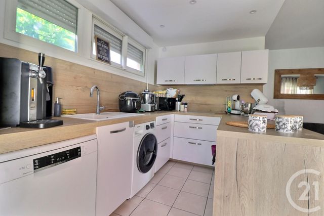 Appartement T3 à vendre - 3 pièces - 65.67 m2 - FREJUS - 83 - PROVENCE-ALPES-COTE-D-AZUR - Century 21 Sud Habitat Appartement T3 à vendre - 3 pièces - 65.67 m2 - FREJUS - 83 - PROVENCE-ALPES-COTE-D-AZUR - Century 21 Sud Habitat