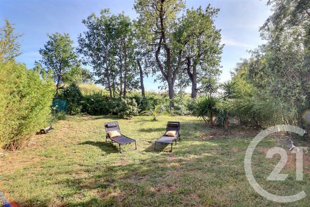Appartement T3 à vendre - 3 pièces - 65.67 m2 - FREJUS - 83 - PROVENCE-ALPES-COTE-D-AZUR - Century 21 Sud Habitat Appartement T3 à vendre - 3 pièces - 65.67 m2 - FREJUS - 83 - PROVENCE-ALPES-COTE-D-AZUR - Century 21 Sud Habitat