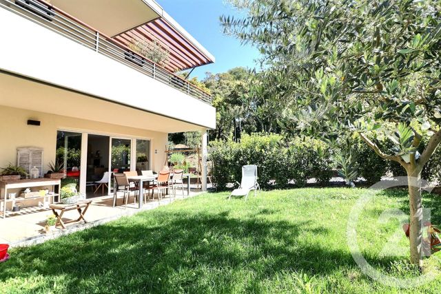 Appartement F2 à vendre - 3 pièces - 75.27 m2 - FREJUS - 83 - PROVENCE-ALPES-COTE-D-AZUR - Century 21 Sud Habitat Appartement F2 à vendre - 3 pièces - 75.27 m2 - FREJUS - 83 - PROVENCE-ALPES-COTE-D-AZUR - Century 21 Sud Habitat