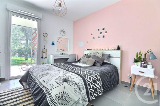 Appartement F2 à vendre - 3 pièces - 75.27 m2 - FREJUS - 83 - PROVENCE-ALPES-COTE-D-AZUR - Century 21 Sud Habitat Appartement F2 à vendre - 3 pièces - 75.27 m2 - FREJUS - 83 - PROVENCE-ALPES-COTE-D-AZUR - Century 21 Sud Habitat