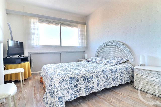 Appartement T3 à vendre - 3 pièces - 71.26 m2 - FREJUS - 83 - PROVENCE-ALPES-COTE-D-AZUR - Century 21 Sud Habitat Appartement T3 à vendre - 3 pièces - 71.26 m2 - FREJUS - 83 - PROVENCE-ALPES-COTE-D-AZUR - Century 21 Sud Habitat