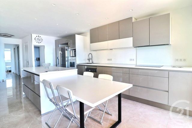 Appartement T3 à vendre - 3 pièces - 71.26 m2 - FREJUS - 83 - PROVENCE-ALPES-COTE-D-AZUR - Century 21 Sud Habitat Appartement T3 à vendre - 3 pièces - 71.26 m2 - FREJUS - 83 - PROVENCE-ALPES-COTE-D-AZUR - Century 21 Sud Habitat