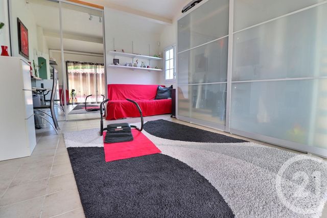 maison à vendre - 7 pièces - 190.0 m2 - ROQUEBRUNE SUR ARGENS - 83 - PROVENCE-ALPES-COTE-D-AZUR - Century 21 Sud Habitat maison à vendre - 7 pièces - 190.0 m2 - ROQUEBRUNE SUR ARGENS - 83 - PROVENCE-ALPES-COTE-D-AZUR - Century 21 Sud Habitat