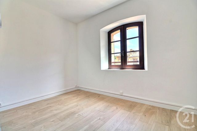 Appartement T2 à vendre - 2 pièces - 30.0 m2 - FREJUS - 83 - PROVENCE-ALPES-COTE-D-AZUR - Century 21 Sud Habitat Appartement T2 à vendre - 2 pièces - 30.0 m2 - FREJUS - 83 - PROVENCE-ALPES-COTE-D-AZUR - Century 21 Sud Habitat