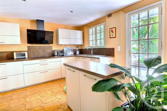 maison à vendre - 5 pièces - 155.0 m2 - FREJUS - 83 - PROVENCE-ALPES-COTE-D-AZUR - Century 21 Sud Habitat maison à vendre - 5 pièces - 155.0 m2 - FREJUS - 83 - PROVENCE-ALPES-COTE-D-AZUR - Century 21 Sud Habitat