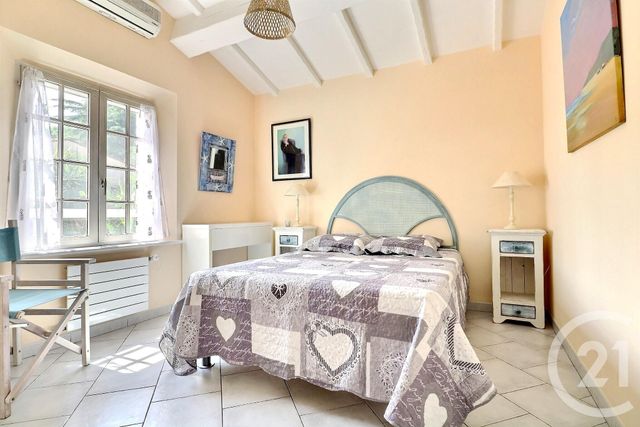 maison à vendre - 5 pièces - 155.0 m2 - FREJUS - 83 - PROVENCE-ALPES-COTE-D-AZUR - Century 21 Sud Habitat maison à vendre - 5 pièces - 155.0 m2 - FREJUS - 83 - PROVENCE-ALPES-COTE-D-AZUR - Century 21 Sud Habitat