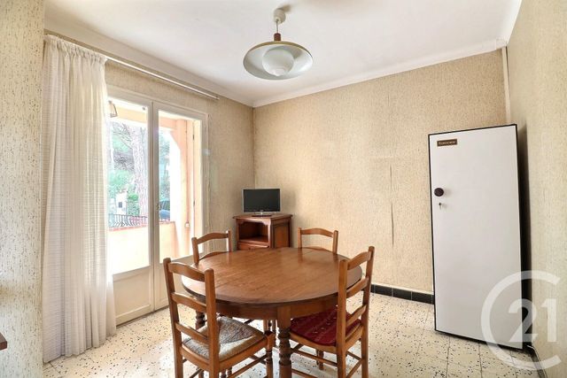 maison à vendre - 6 pièces - 115.0 m2 - FREJUS - 83 - PROVENCE-ALPES-COTE-D-AZUR - Century 21 Sud Habitat maison à vendre - 6 pièces - 115.0 m2 - FREJUS - 83 - PROVENCE-ALPES-COTE-D-AZUR - Century 21 Sud Habitat
