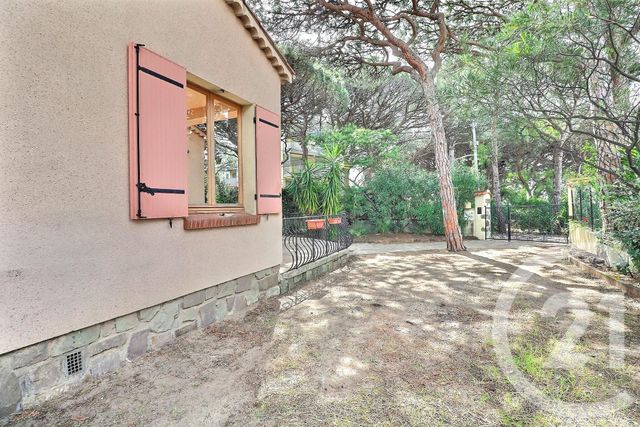 maison à vendre - 6 pièces - 115.0 m2 - FREJUS - 83 - PROVENCE-ALPES-COTE-D-AZUR - Century 21 Sud Habitat maison à vendre - 6 pièces - 115.0 m2 - FREJUS - 83 - PROVENCE-ALPES-COTE-D-AZUR - Century 21 Sud Habitat