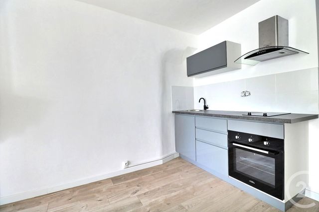 Appartement F1 à vendre - 1 pièce - 32.0 m2 - FREJUS - 83 - PROVENCE-ALPES-COTE-D-AZUR - Century 21 Sud Habitat Appartement F1 à vendre - 1 pièce - 32.0 m2 - FREJUS - 83 - PROVENCE-ALPES-COTE-D-AZUR - Century 21 Sud Habitat