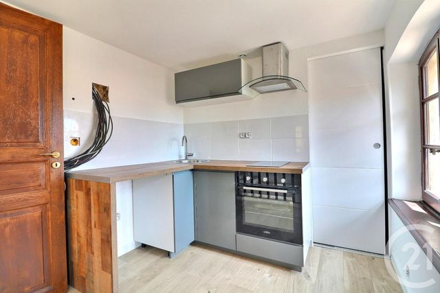 Appartement T2 à vendre - 2 pièces - 32.0 m2 - FREJUS - 83 - PROVENCE-ALPES-COTE-D-AZUR - Century 21 Sud Habitat Appartement T2 à vendre - 2 pièces - 32.0 m2 - FREJUS - 83 - PROVENCE-ALPES-COTE-D-AZUR - Century 21 Sud Habitat