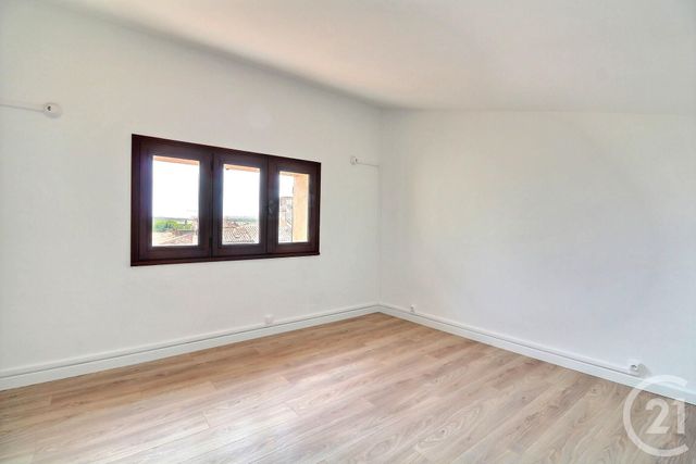 Appartement T3 à vendre - 3 pièces - 55.0 m2 - FREJUS - 83 - PROVENCE-ALPES-COTE-D-AZUR - Century 21 Sud Habitat Appartement T3 à vendre - 3 pièces - 55.0 m2 - FREJUS - 83 - PROVENCE-ALPES-COTE-D-AZUR - Century 21 Sud Habitat