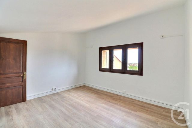 Appartement T3 à vendre - 3 pièces - 55.0 m2 - FREJUS - 83 - PROVENCE-ALPES-COTE-D-AZUR - Century 21 Sud Habitat Appartement T3 à vendre - 3 pièces - 55.0 m2 - FREJUS - 83 - PROVENCE-ALPES-COTE-D-AZUR - Century 21 Sud Habitat