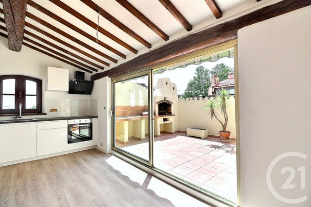 Appartement T3 à vendre - 3 pièces - 55.0 m2 - FREJUS - 83 - PROVENCE-ALPES-COTE-D-AZUR - Century 21 Sud Habitat Appartement T3 à vendre - 3 pièces - 55.0 m2 - FREJUS - 83 - PROVENCE-ALPES-COTE-D-AZUR - Century 21 Sud Habitat