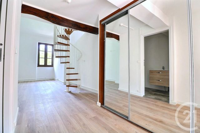 Appartement T3 à vendre - 3 pièces - 55.0 m2 - FREJUS - 83 - PROVENCE-ALPES-COTE-D-AZUR - Century 21 Sud Habitat Appartement T3 à vendre - 3 pièces - 55.0 m2 - FREJUS - 83 - PROVENCE-ALPES-COTE-D-AZUR - Century 21 Sud Habitat