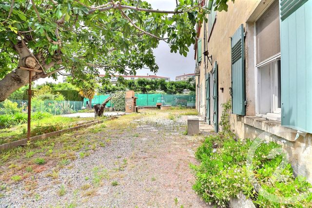 Appartement T4 à vendre - 4 pièces - 96.04 m2 - FREJUS - 83 - PROVENCE-ALPES-COTE-D-AZUR - Century 21 Sud Habitat Appartement T4 à vendre - 4 pièces - 96.04 m2 - FREJUS - 83 - PROVENCE-ALPES-COTE-D-AZUR - Century 21 Sud Habitat