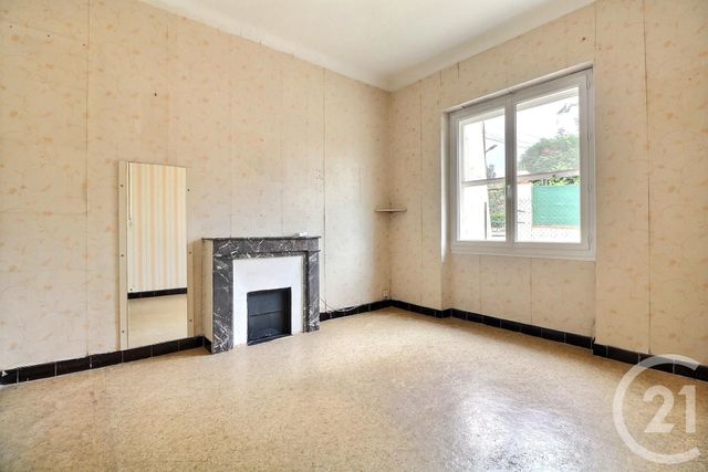 Appartement T4 à vendre - 4 pièces - 96.04 m2 - FREJUS - 83 - PROVENCE-ALPES-COTE-D-AZUR - Century 21 Sud Habitat Appartement T4 à vendre - 4 pièces - 96.04 m2 - FREJUS - 83 - PROVENCE-ALPES-COTE-D-AZUR - Century 21 Sud Habitat