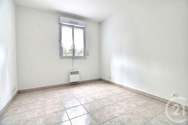 Appartement T3 à vendre - 3 pièces - 71.77 m2 - FREJUS - 83 - PROVENCE-ALPES-COTE-D-AZUR - Century 21 Sud Habitat Appartement T3 à vendre - 3 pièces - 71.77 m2 - FREJUS - 83 - PROVENCE-ALPES-COTE-D-AZUR - Century 21 Sud Habitat