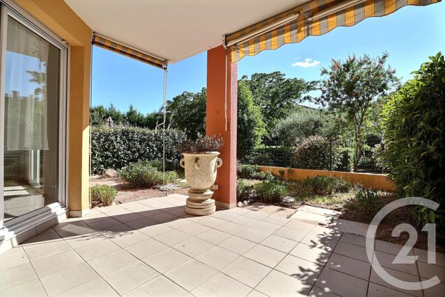 Appartement T3 à vendre - 3 pièces - 71.77 m2 - FREJUS - 83 - PROVENCE-ALPES-COTE-D-AZUR - Century 21 Sud Habitat Appartement T3 à vendre - 3 pièces - 71.77 m2 - FREJUS - 83 - PROVENCE-ALPES-COTE-D-AZUR - Century 21 Sud Habitat