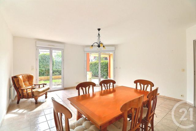 Appartement T3 à vendre - 3 pièces - 71.77 m2 - FREJUS - 83 - PROVENCE-ALPES-COTE-D-AZUR - Century 21 Sud Habitat Appartement T3 à vendre - 3 pièces - 71.77 m2 - FREJUS - 83 - PROVENCE-ALPES-COTE-D-AZUR - Century 21 Sud Habitat