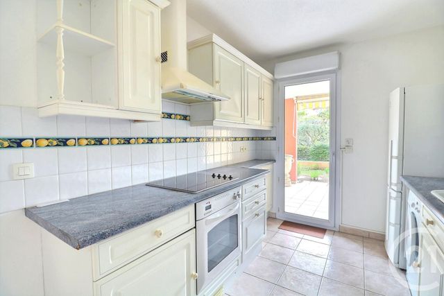 Appartement T3 à vendre - 3 pièces - 71.77 m2 - FREJUS - 83 - PROVENCE-ALPES-COTE-D-AZUR - Century 21 Sud Habitat Appartement T3 à vendre - 3 pièces - 71.77 m2 - FREJUS - 83 - PROVENCE-ALPES-COTE-D-AZUR - Century 21 Sud Habitat
