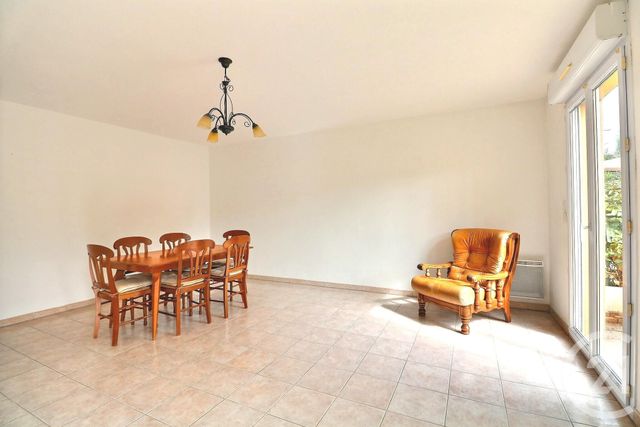 Appartement T3 à vendre - 3 pièces - 71.77 m2 - FREJUS - 83 - PROVENCE-ALPES-COTE-D-AZUR - Century 21 Sud Habitat Appartement T3 à vendre - 3 pièces - 71.77 m2 - FREJUS - 83 - PROVENCE-ALPES-COTE-D-AZUR - Century 21 Sud Habitat