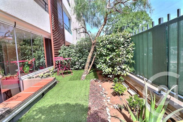 Appartement T2 à vendre - 3 pièces - 49.15 m2 - ST RAPHAEL - 83 - PROVENCE-ALPES-COTE-D-AZUR - Century 21 Sud Habitat