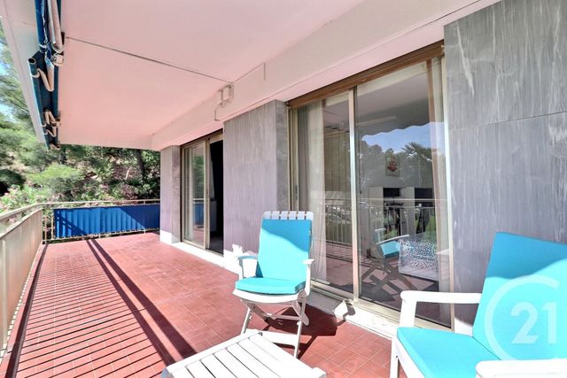 Afficher la photo en grand Appartement T2 à vendre - 2 pièces - 49.21 m2 - ST RAPHAEL - 83 - PROVENCE-ALPES-COTE-D-AZUR - Century 21 Sud Habitat