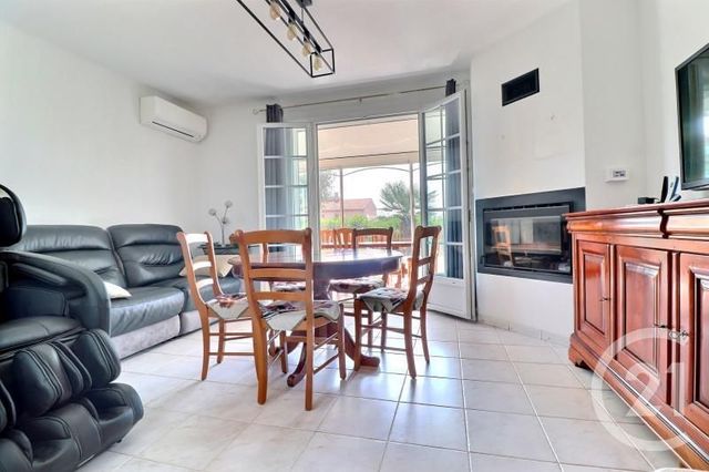 Afficher la photo en grand maison à vendre - 7 pièces - 170.0 m2 - ST RAPHAEL - 83 - PROVENCE-ALPES-COTE-D-AZUR - Century 21 Sud Habitat