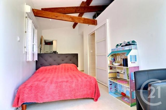 Afficher la photo en grand maison à vendre - 7 pièces - 170.0 m2 - ST RAPHAEL - 83 - PROVENCE-ALPES-COTE-D-AZUR - Century 21 Sud Habitat