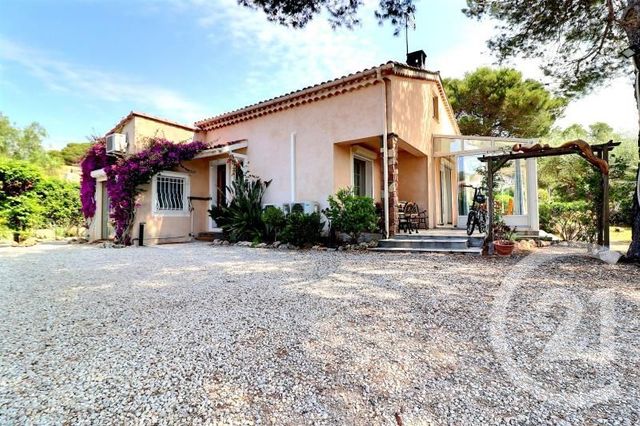 Afficher la photo en grand maison à vendre - 7 pièces - 170.0 m2 - ST RAPHAEL - 83 - PROVENCE-ALPES-COTE-D-AZUR - Century 21 Sud Habitat
